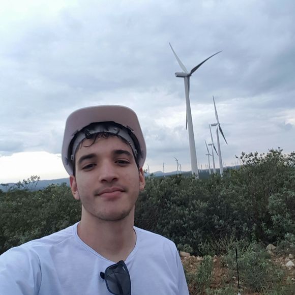 Meet your Posher, Felipe - Picture 1 of 1